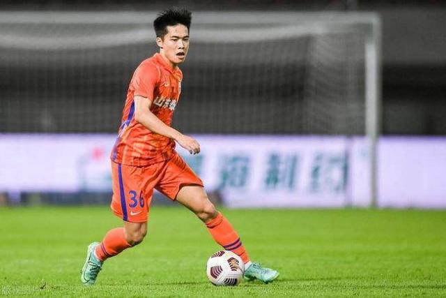 世界杯高清比赛观看-足协杯三红人爆发泰山2比0胜宿敌 全场只上双外援